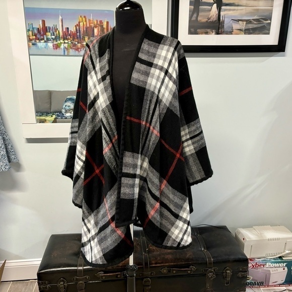 ❤️VFRASS Everyday Plaid Rounded Kimono - Picture 2 of 7
